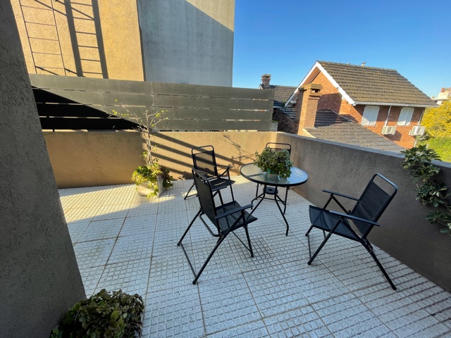 Jardines-De-Robertson-terraza.jpg