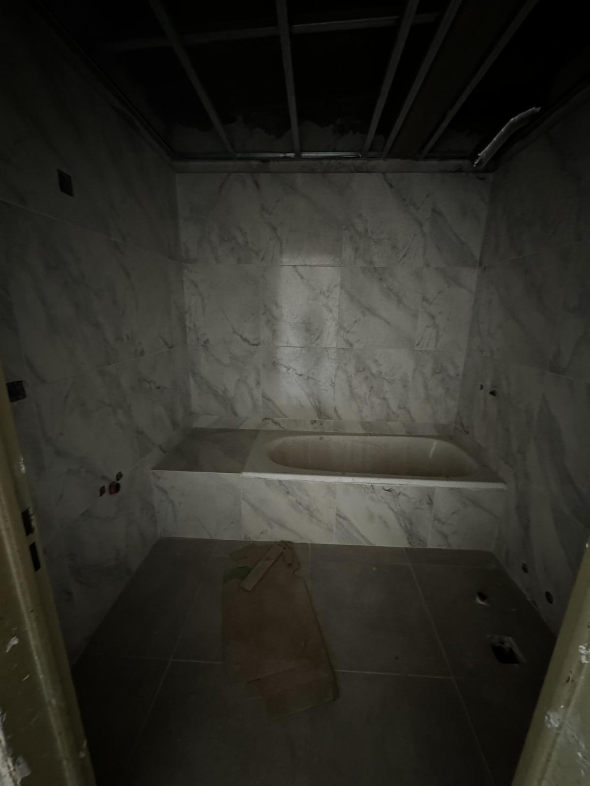 7061068_41488682270027538186967983309606420510232764038915429270463521211399595600360