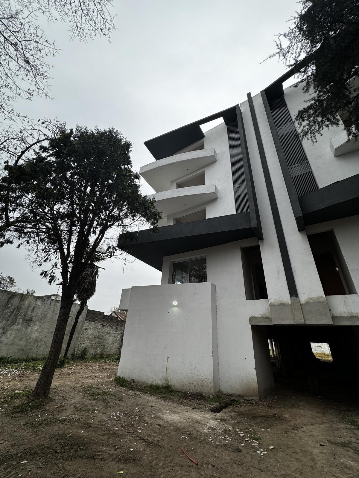 7061068_72420495388377184565413883516267606398705745651165739024175867758569498454333